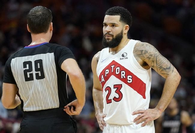 后撤步造犯 后撤步造犯