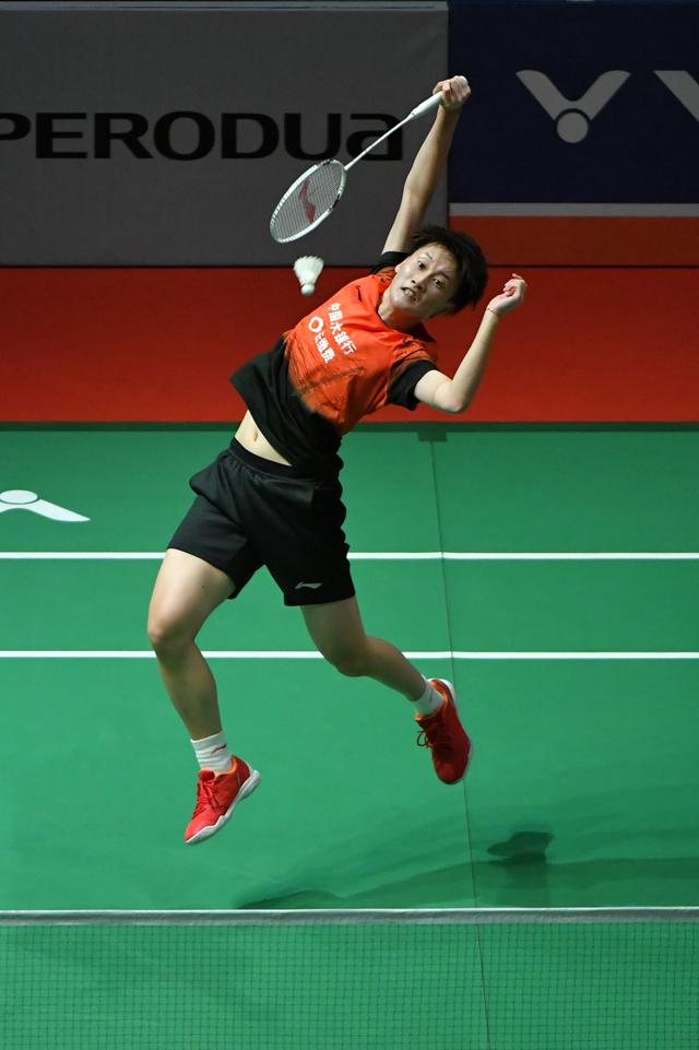 队深度的巨 队深度的巨