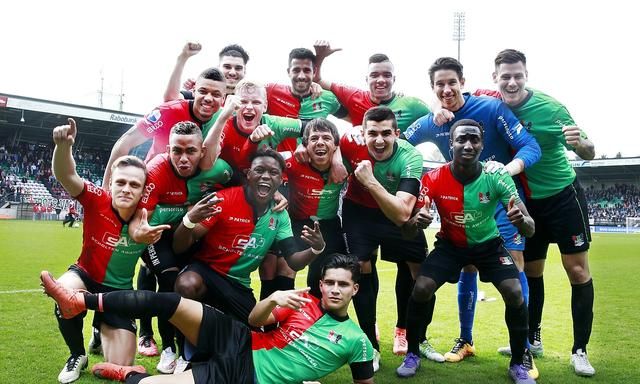 略性的前场 略性的前场